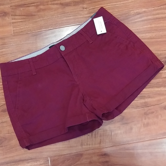 Aeropostale Pants - NWT, Aeropostale Twill Midi Shorts, size 8
